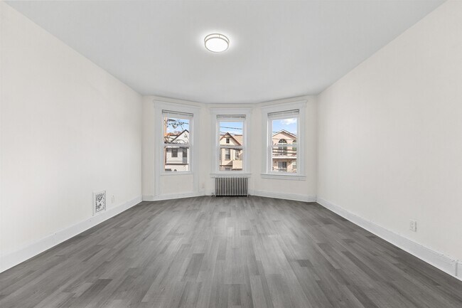 Foto del edificio - 149 Bidwell Ave