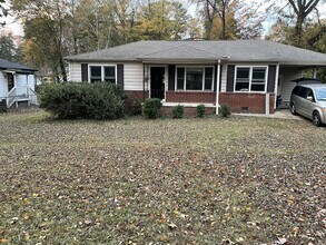 Building Photo - 930 Dale Dr SW