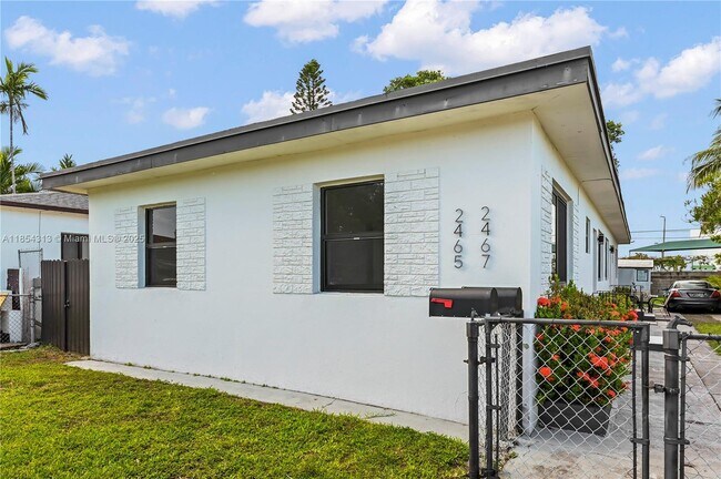 Foto del edificio - 2465 NW 35th St