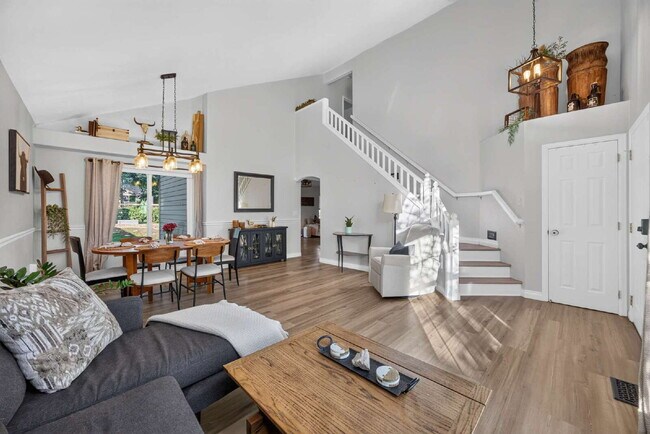 Foto del edificio - 20424 Heather Ln