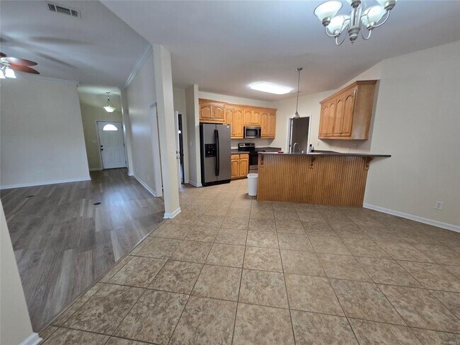 Building Photo - 405 Harvest Loop