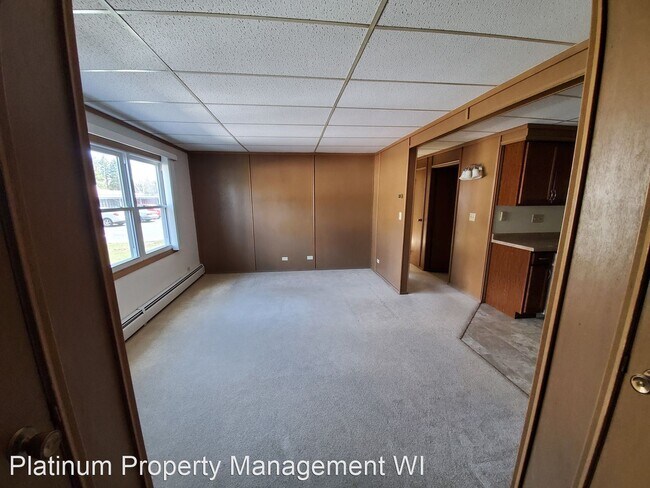 Building Photo - 1810 Neupert Ave