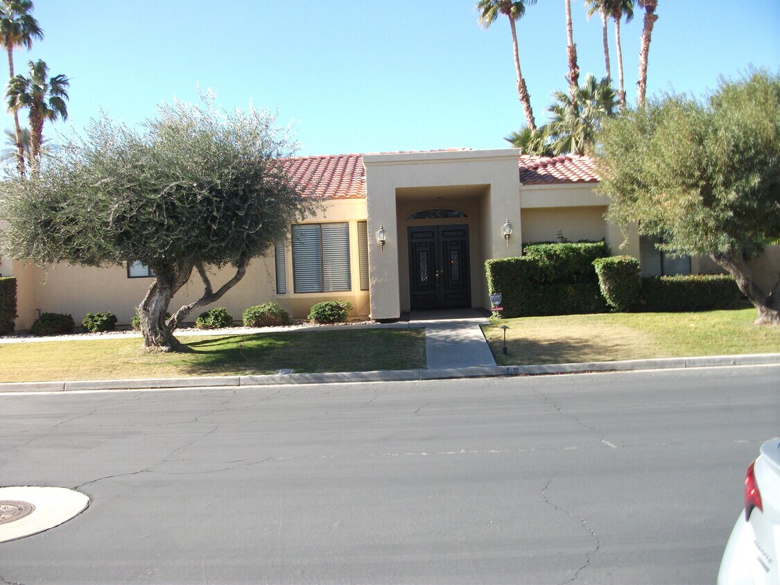 11 Mission Palms Dr W, Rancho Mirage, CA 92270 House Rental in Rancho