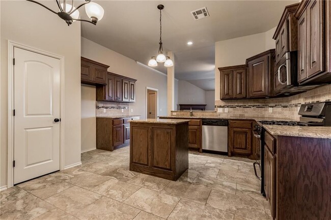 Building Photo - 445 Butterfield Trail