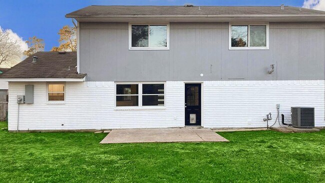 Building Photo - 23906 Spring Day Ln
