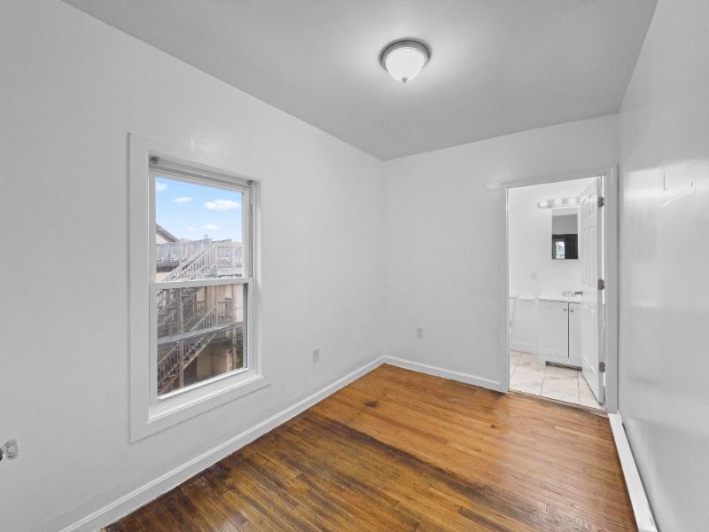 Building Photo - 375-379 Haverhill St