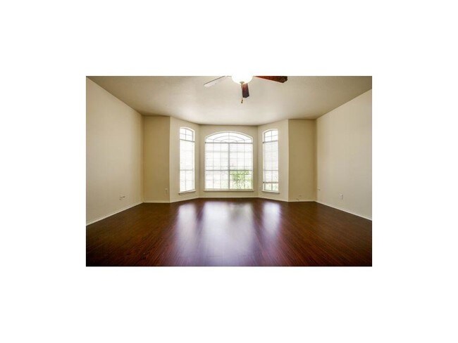 Foto del edificio - 133 Oakbluff Dr