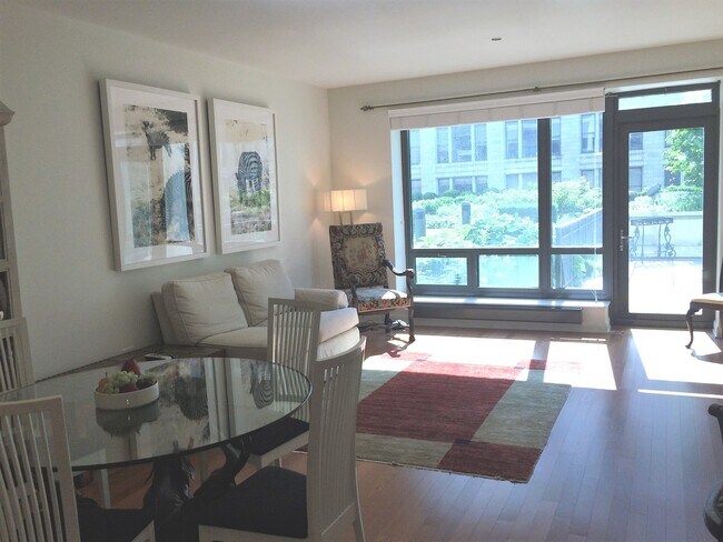 Foto del edificio - 130 N Garland Ct
