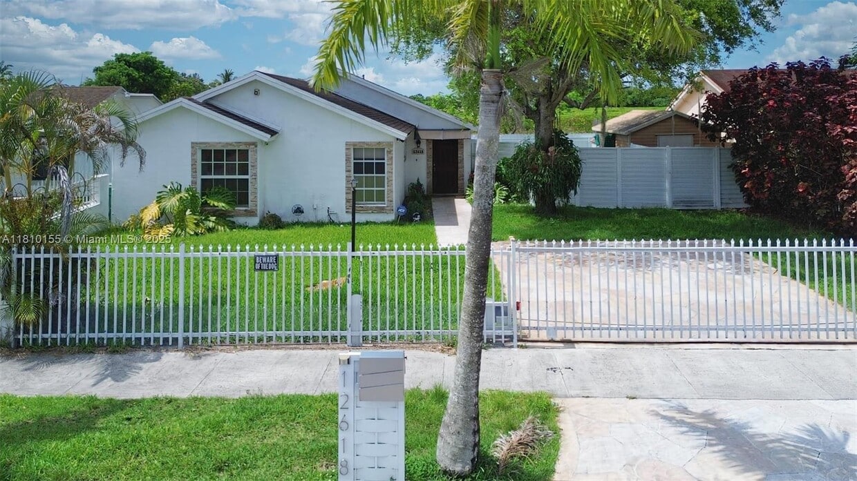Primary Photo - 12618 SW 211th Terrace