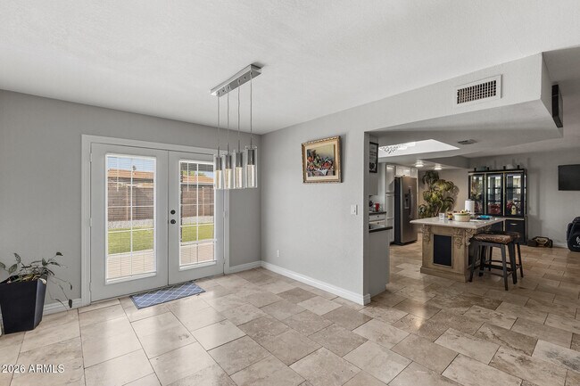 Foto del edificio - 4716 W Christy Dr