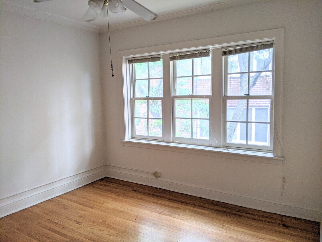 Foto principal - 1452 Oak Ave