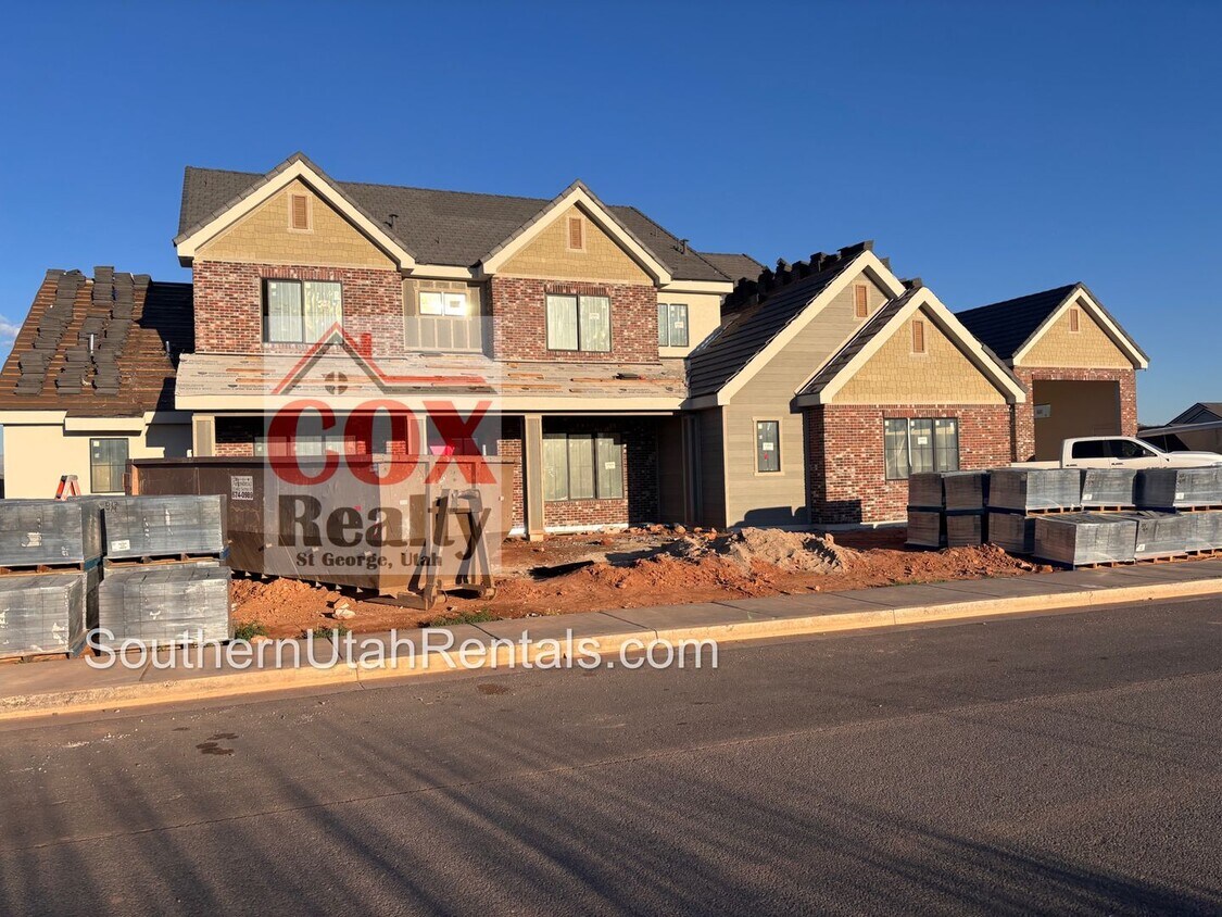 Primary Photo - Gorgeous Washington Fields Home with 6 bed...