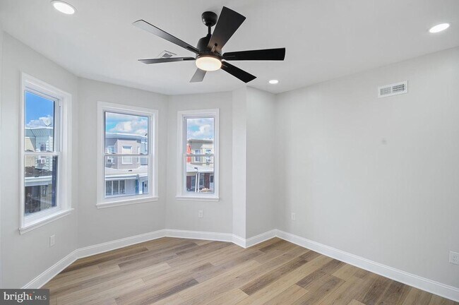 Foto del edificio - 5860 Osage Ave