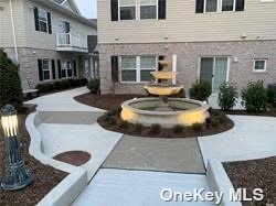 Primary Photo - 580 W Montauk Hwy