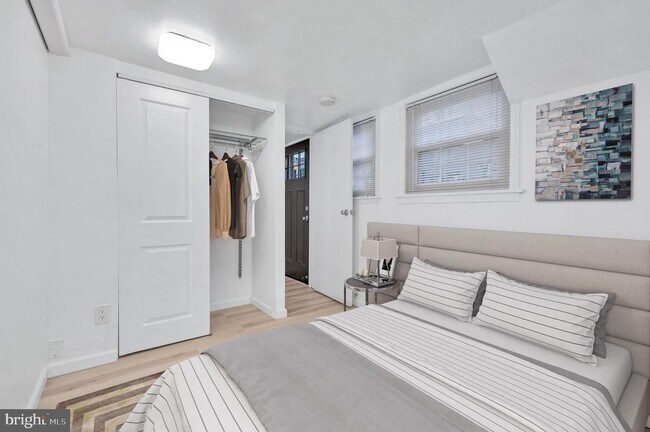 Foto del edificio - 3513 T St NW