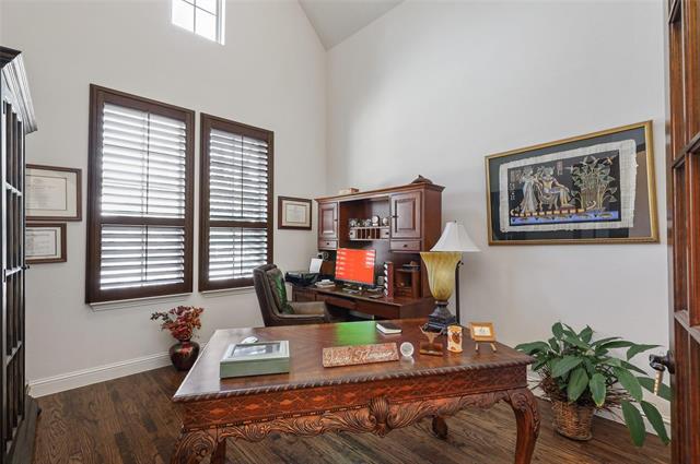 Foto del edificio - 8821 Laurel Ln