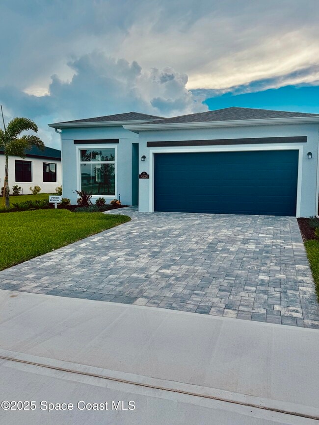Building Photo - 8538 Rocard Ct