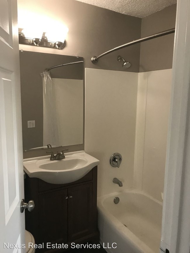 Interior Photo - 3018 Pillsbury Ave S
