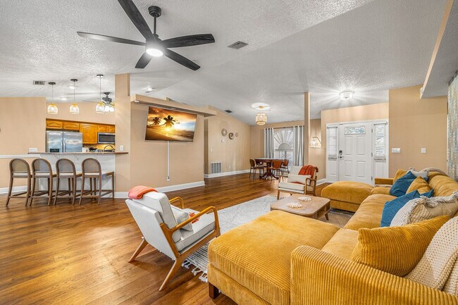 Foto del edificio - 13734 76th Ave N