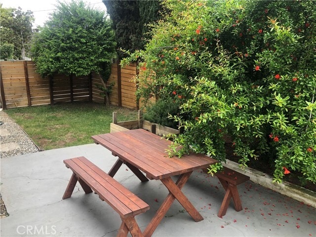 Building Photo - 1866 N Ave 56