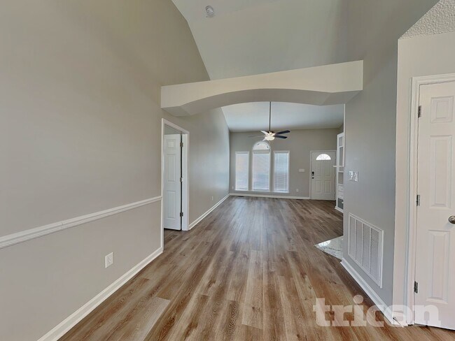 Building Photo - 305 Aqua Marine Ln