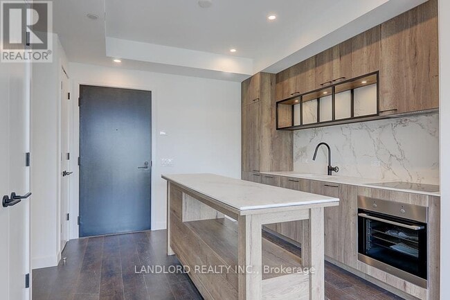 Photo du bâtiment - 505 Richmond St W