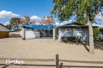 Building Photo - 328 E Balboa Dr