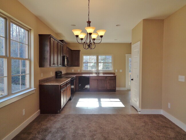Building Photo - Townhome in Gardendale for rent - COMING S...