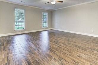 Building Photo - 4315 Woodvalley Dr