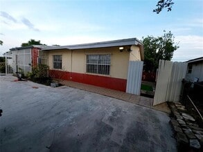 Building Photo - 3962 NW 170th St
