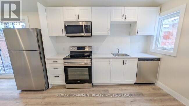 Photo du bâtiment - 21 Fawell Ave