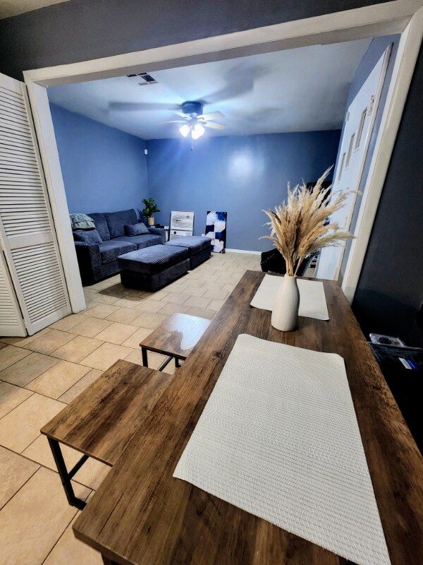 Foto del edificio - 3322 S 18th St