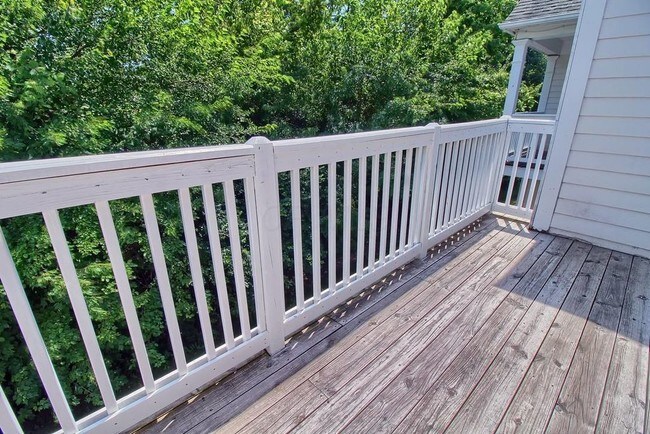 Patio - 7016 Old Bridge Ln E