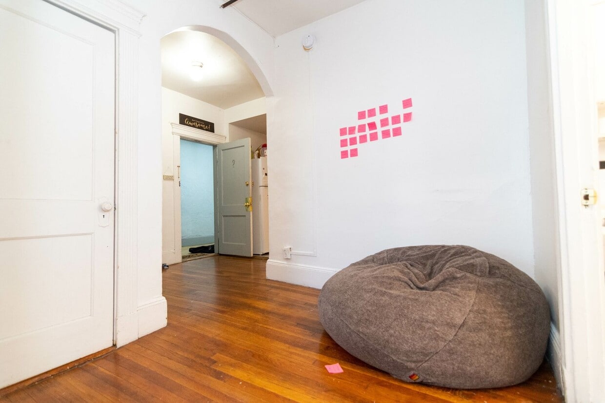 Great Three bed in Packards corner - Great Three bed in Packards corner