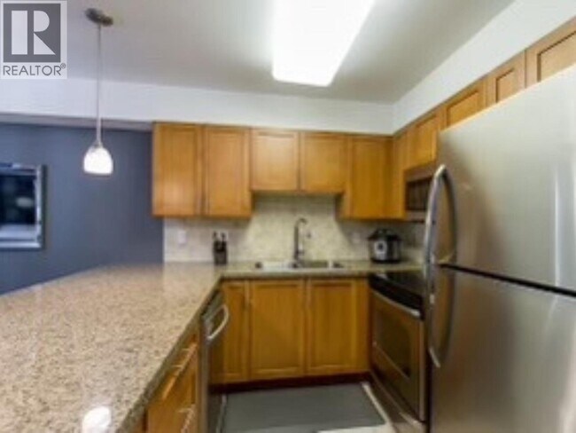 Photo du bâtiment - 2373 Atkins Ave