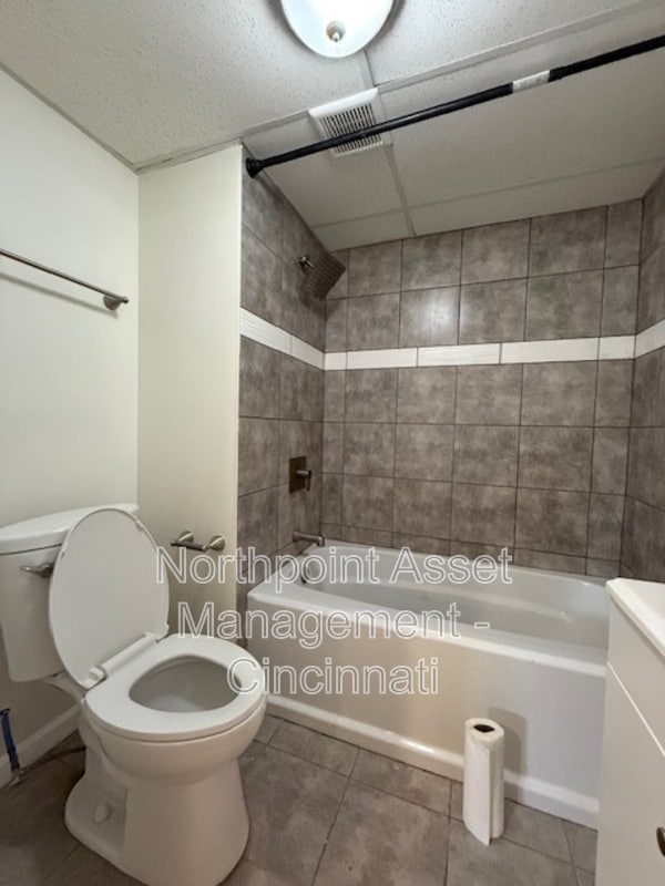 Building Photo - 2567 Belhaven Dr