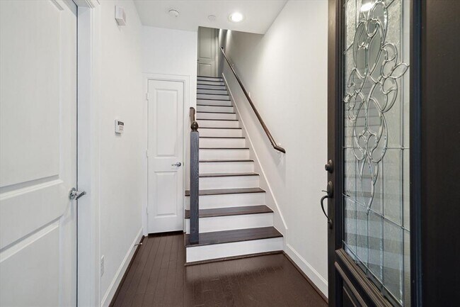 Foto del edificio - 2110 Shearn St