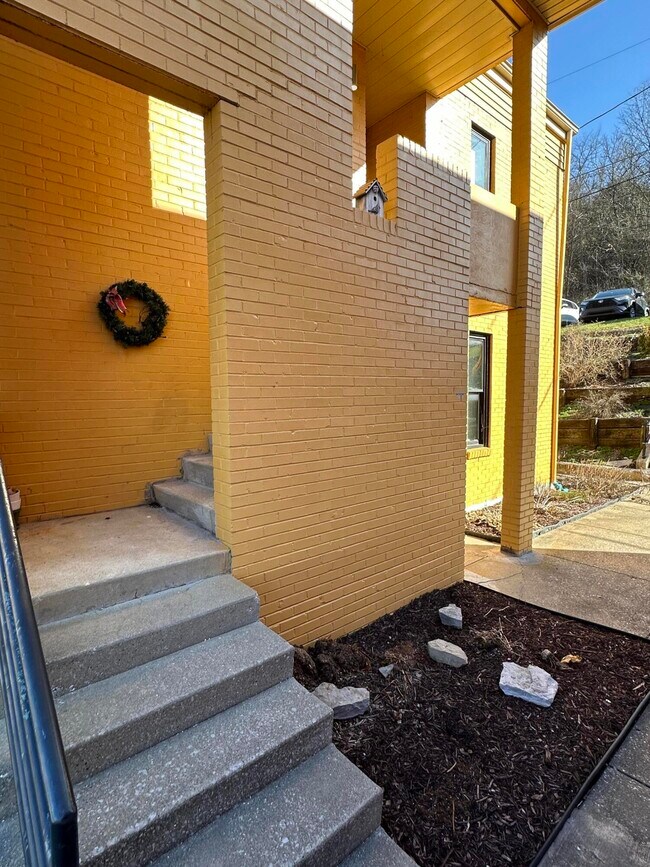 Building Photo - 703 Wilkinson Blvd