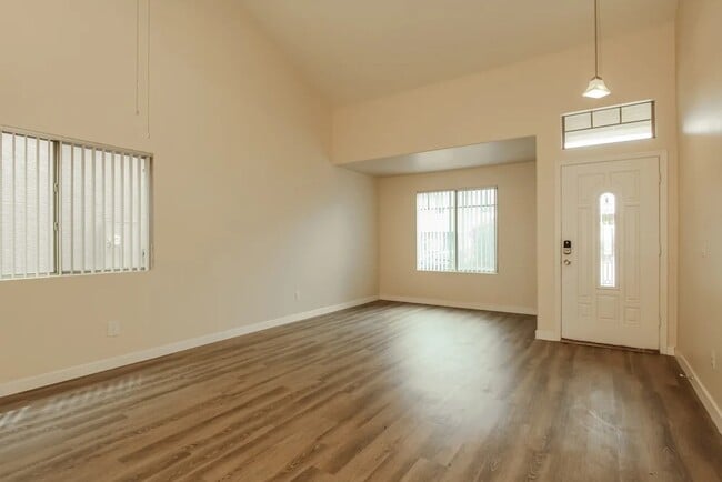 Building Photo - 11233 W College Dr