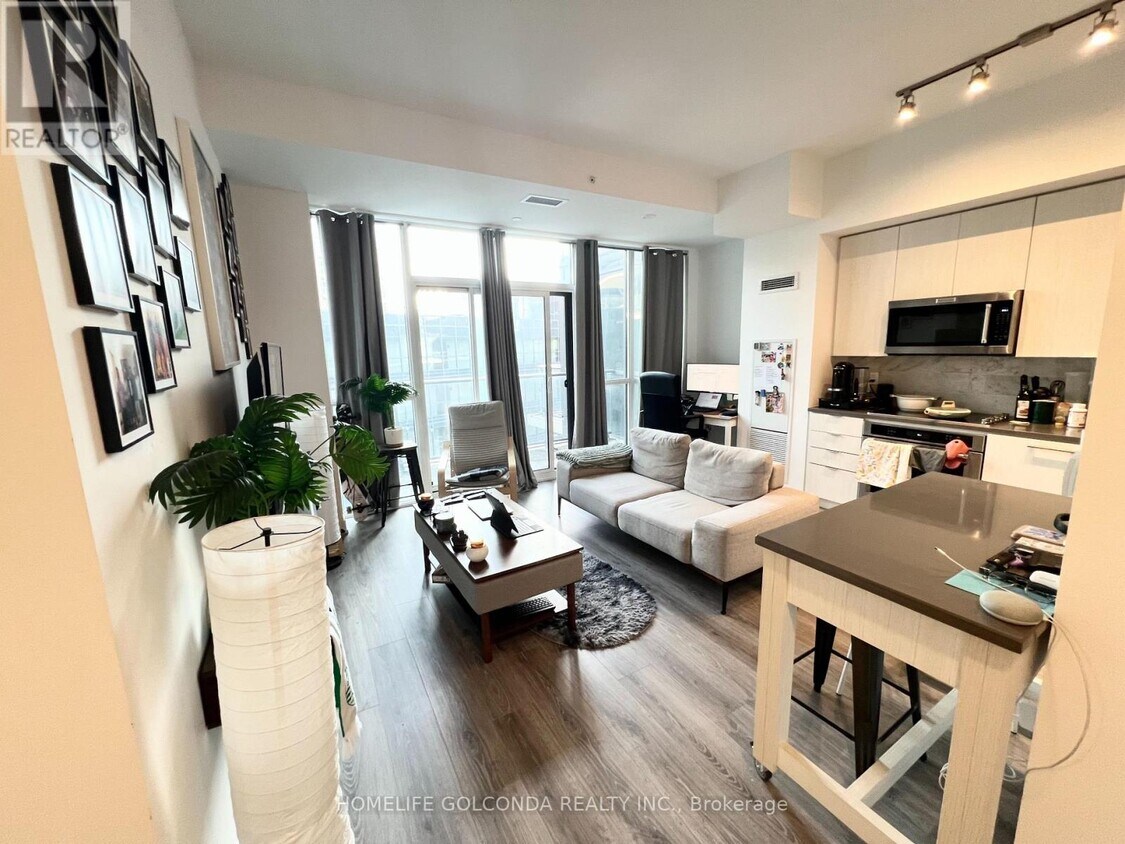 Primary Photo - 38 Iannuzzi St