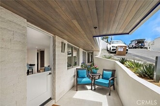 Building Photo - 200 Alta Vista Way