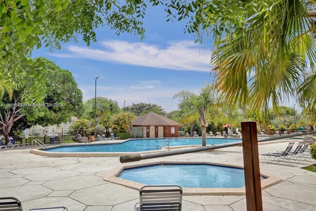 Foto del edificio - 6504 SW 114th Pl