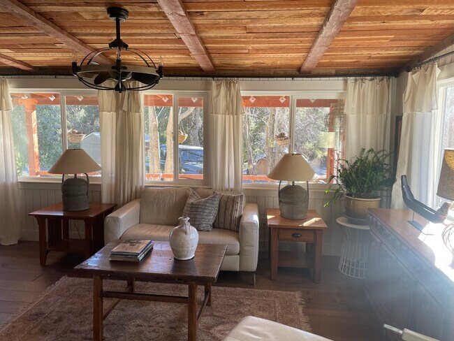 Foto del edificio - 35251 Twin Oaks Rd