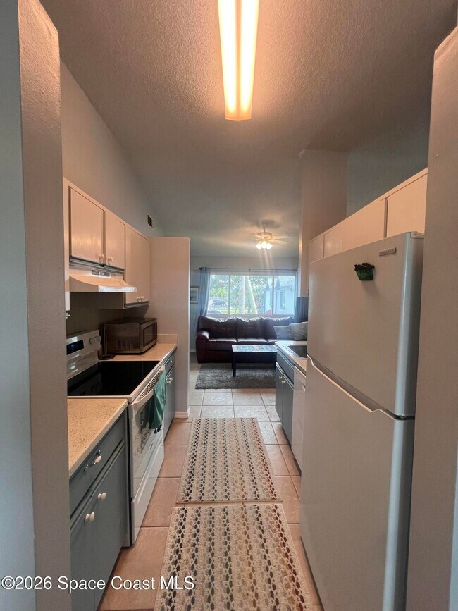 Foto del edificio - 426 Beach Park Ln