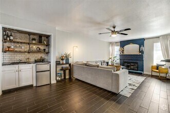 Building Photo - 8085 Meadow Rd