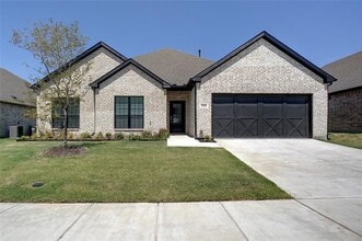 Building Photo - 219 Community Dr