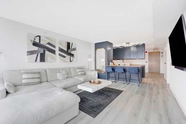 Foto del edificio - 9715 Woods Dr