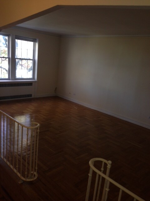 Building Photo - 35 Clinton Pl