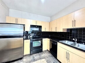 Building Photo - 3660 Richmond Ave.