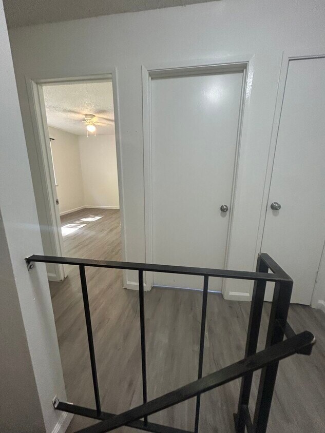 Foto del edificio - 2658 W Fairmont Ave